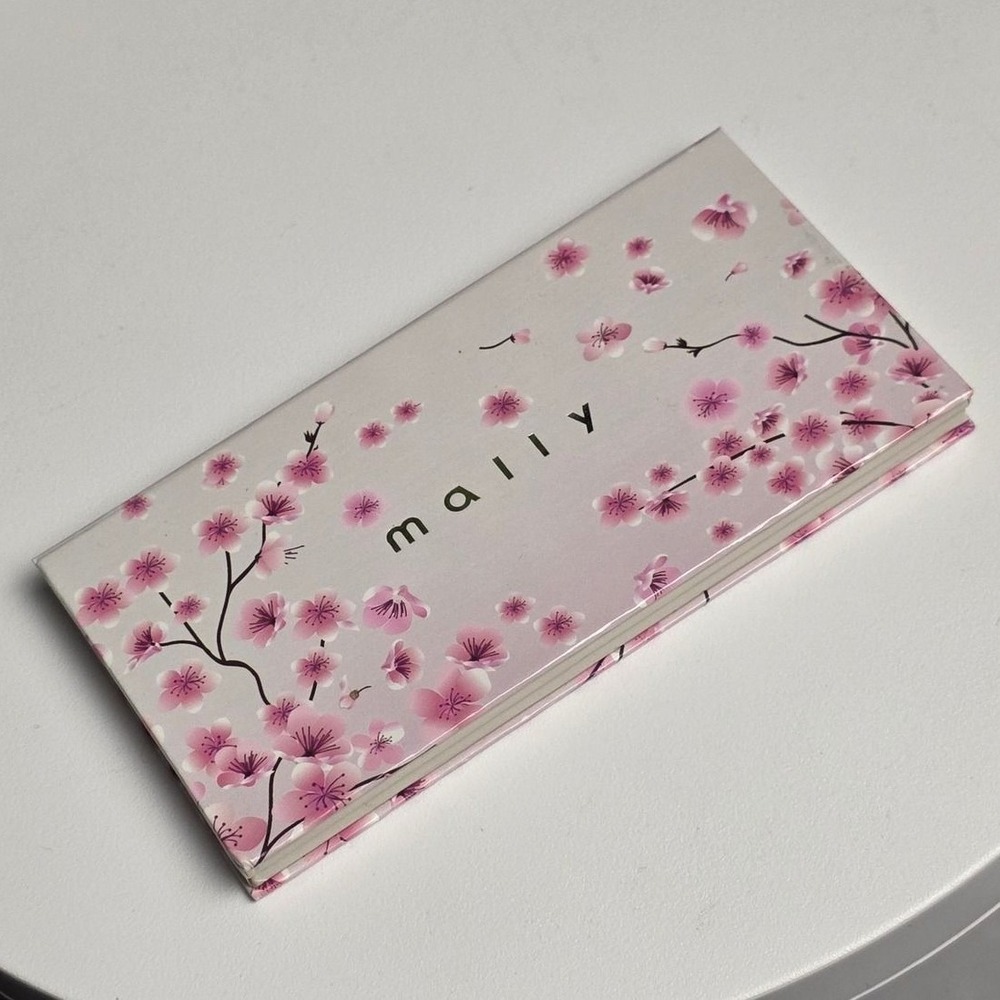 Mally Beauty Eye Shadow Frosted Taupe Mirror Makeup Travel on-the-go Size